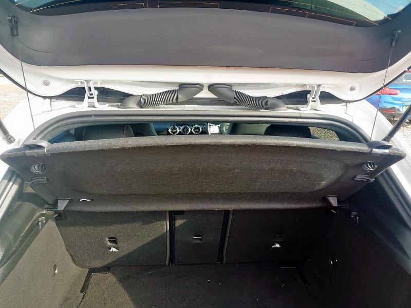 2022 MERCEDES-BENZ A 200 AMG LINE EXECUTIVE 
