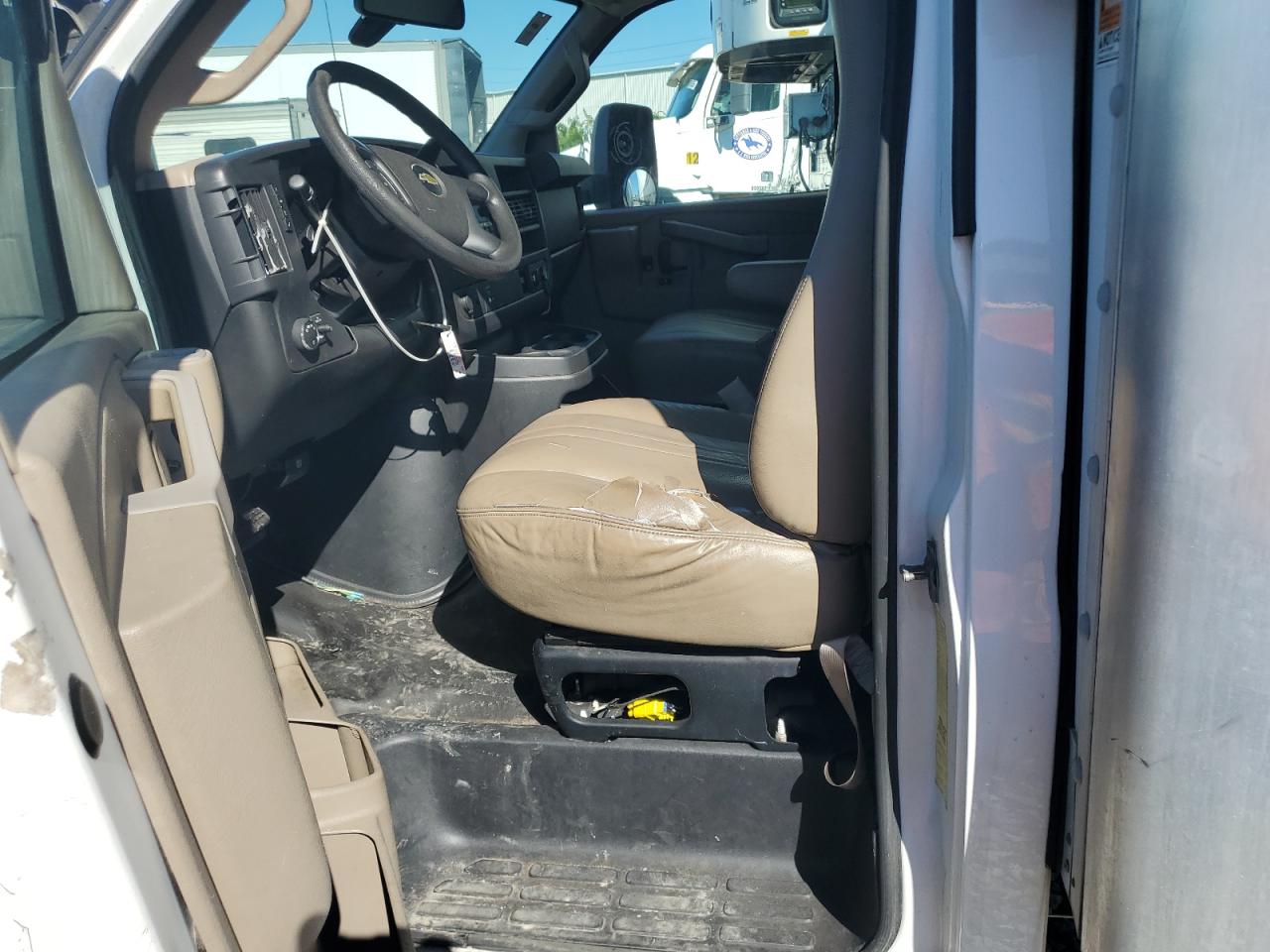 2016 Chevrolet Express G4500 VIN: 1GB6GUCG4G1208235 Lot: 91000605