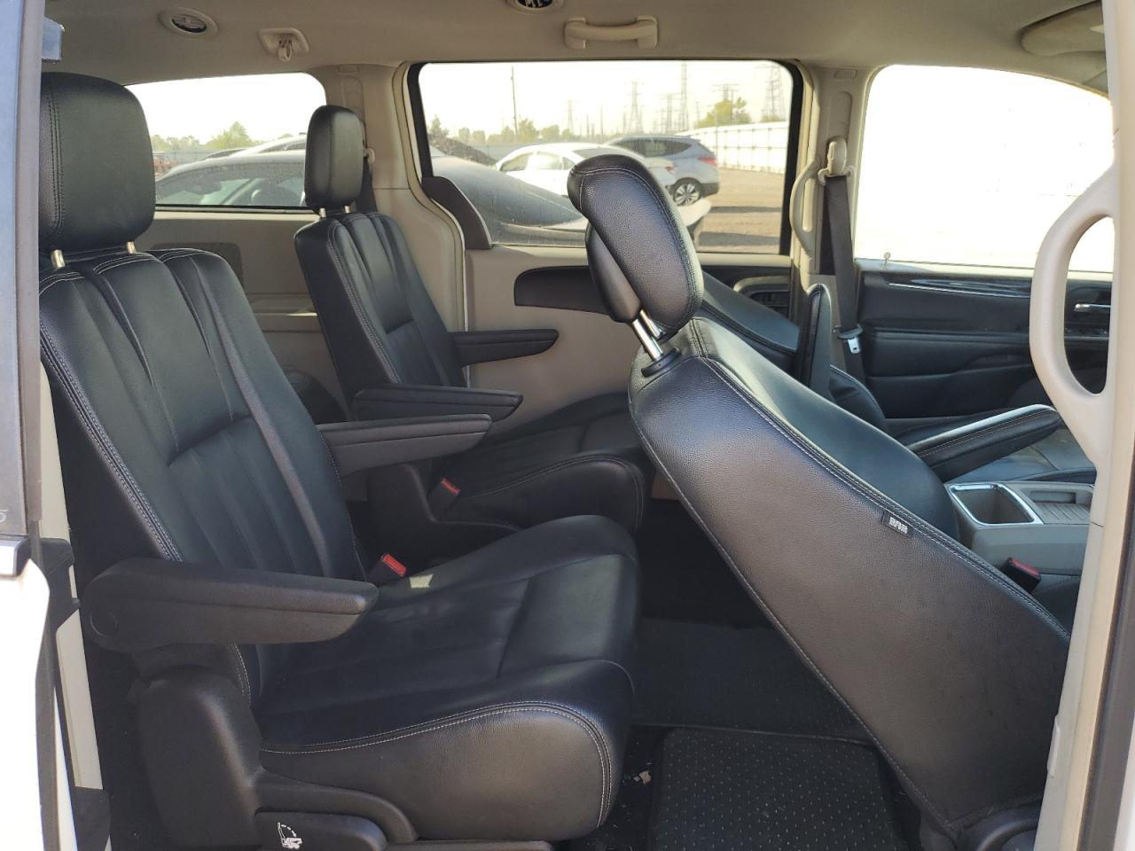 2013 Chrysler Town & Country Touring VIN: 2C4RC1BG1DR713273 Lot: 84796785