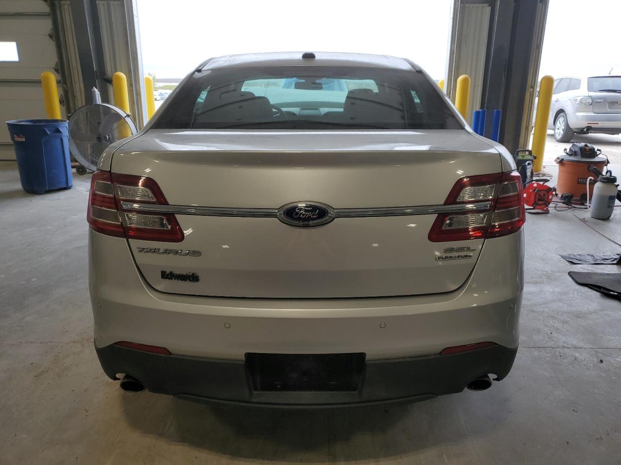 2015 Ford Taurus Sel VIN: 1FAHP2E85FG151561 Lot: 89738205