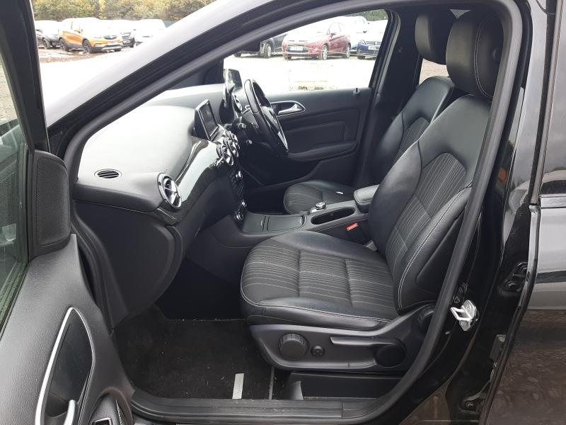 2012 MERCEDES-BENZ B180 SPORT 