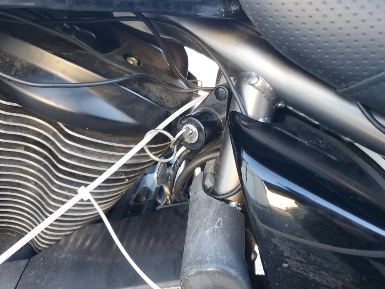 2015 Kawasaki Vn900 C VIN: JKAVN2C10FA062261 Lot: 86074345