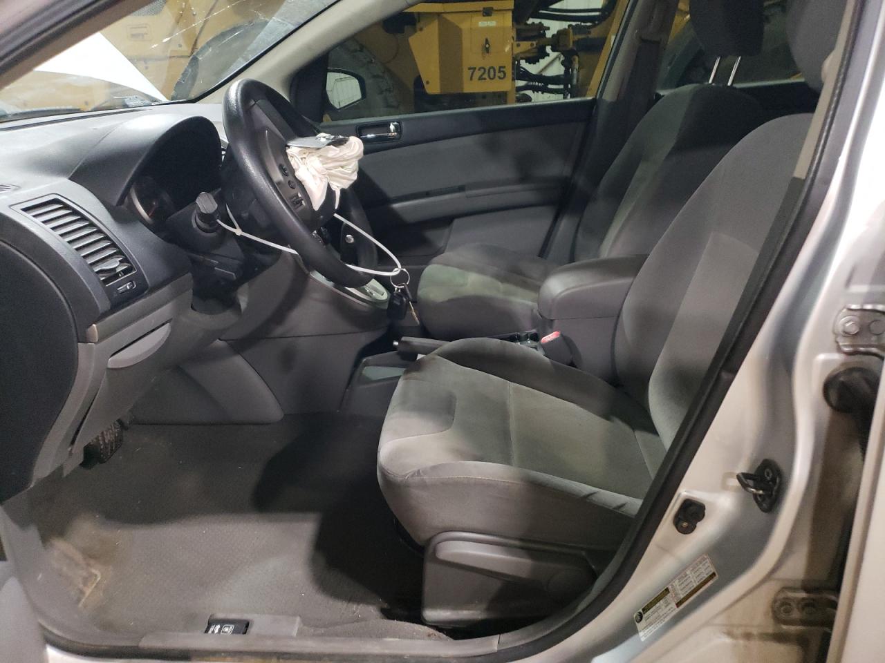 2009 Nissan Sentra 2.0 VIN: 3N1AB61E39L670334 Lot: 81962195