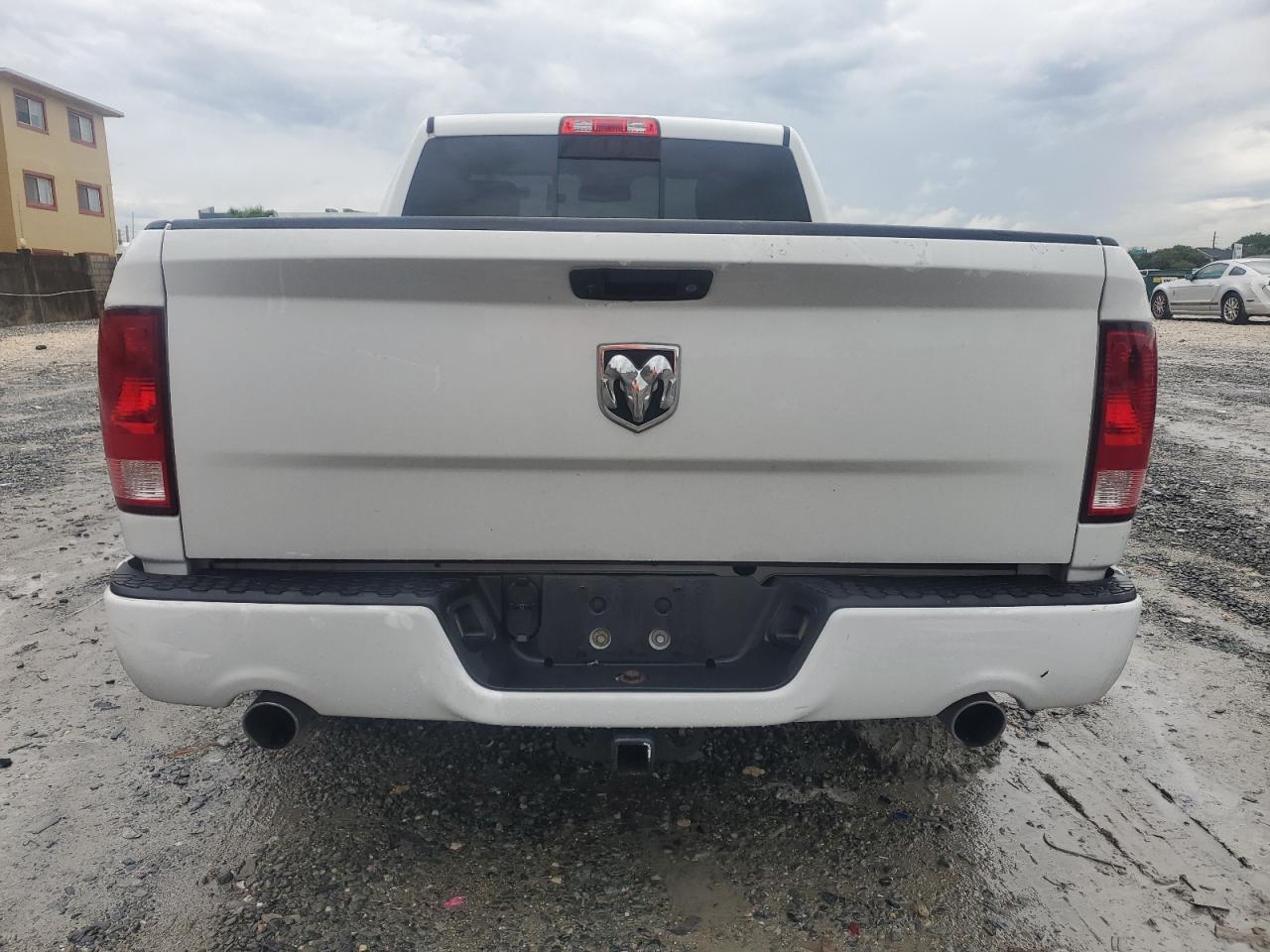 2018 Ram 1500 St VIN: 3C6JR6AT7JG181074 Lot: 85654065