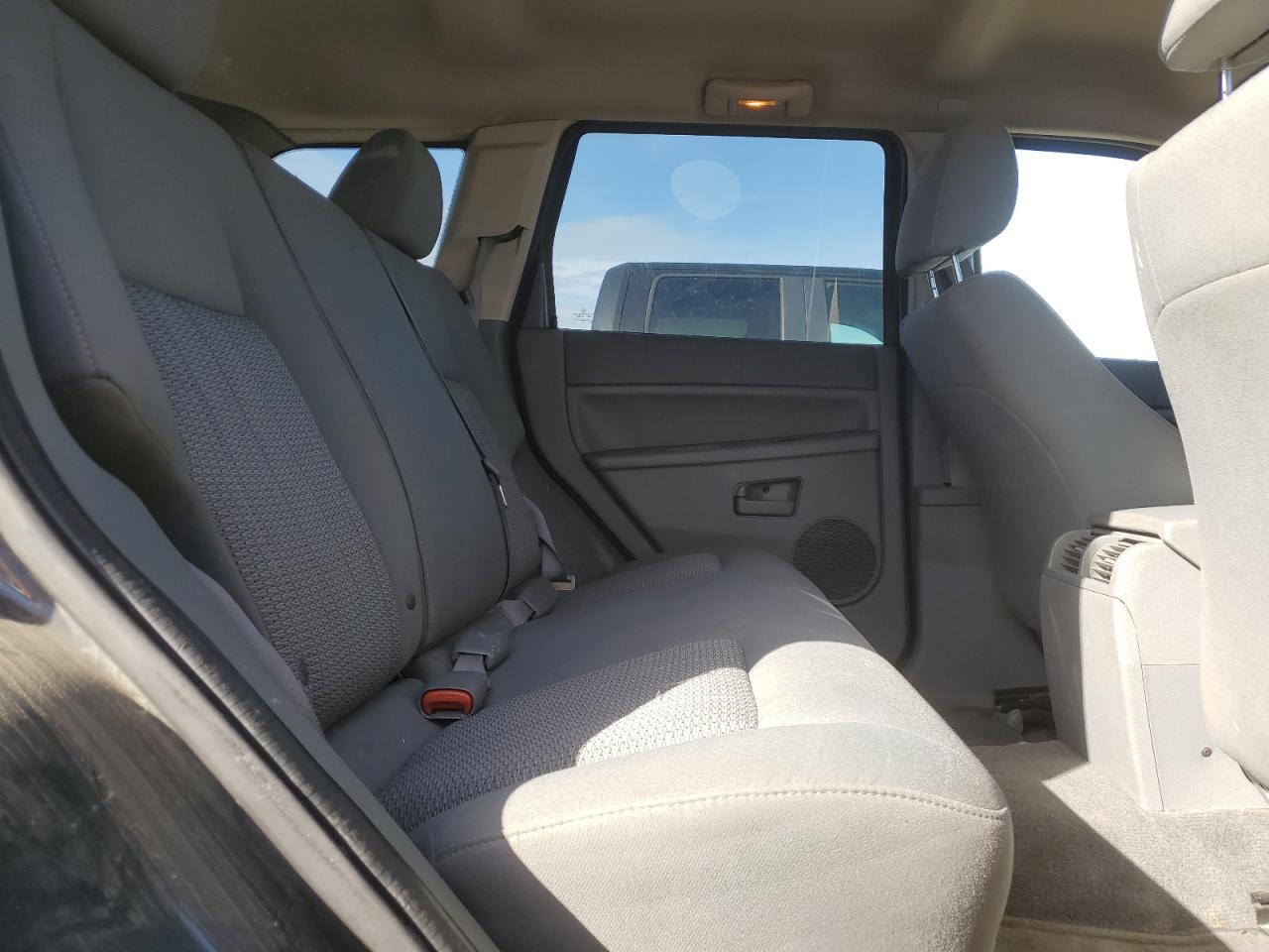 2007 Jeep Grand Cherokee Laredo VIN: 1J8GR48K17C574593 Lot: 85352175