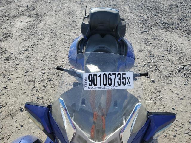 2012 CAN-AM SPYDER ROADSTER RT  