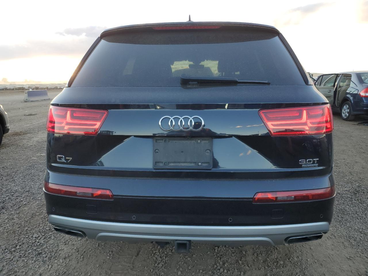 2017 Audi Q7 Premium Plus VIN: WA1LAAF74HD018634 Lot: 82588095