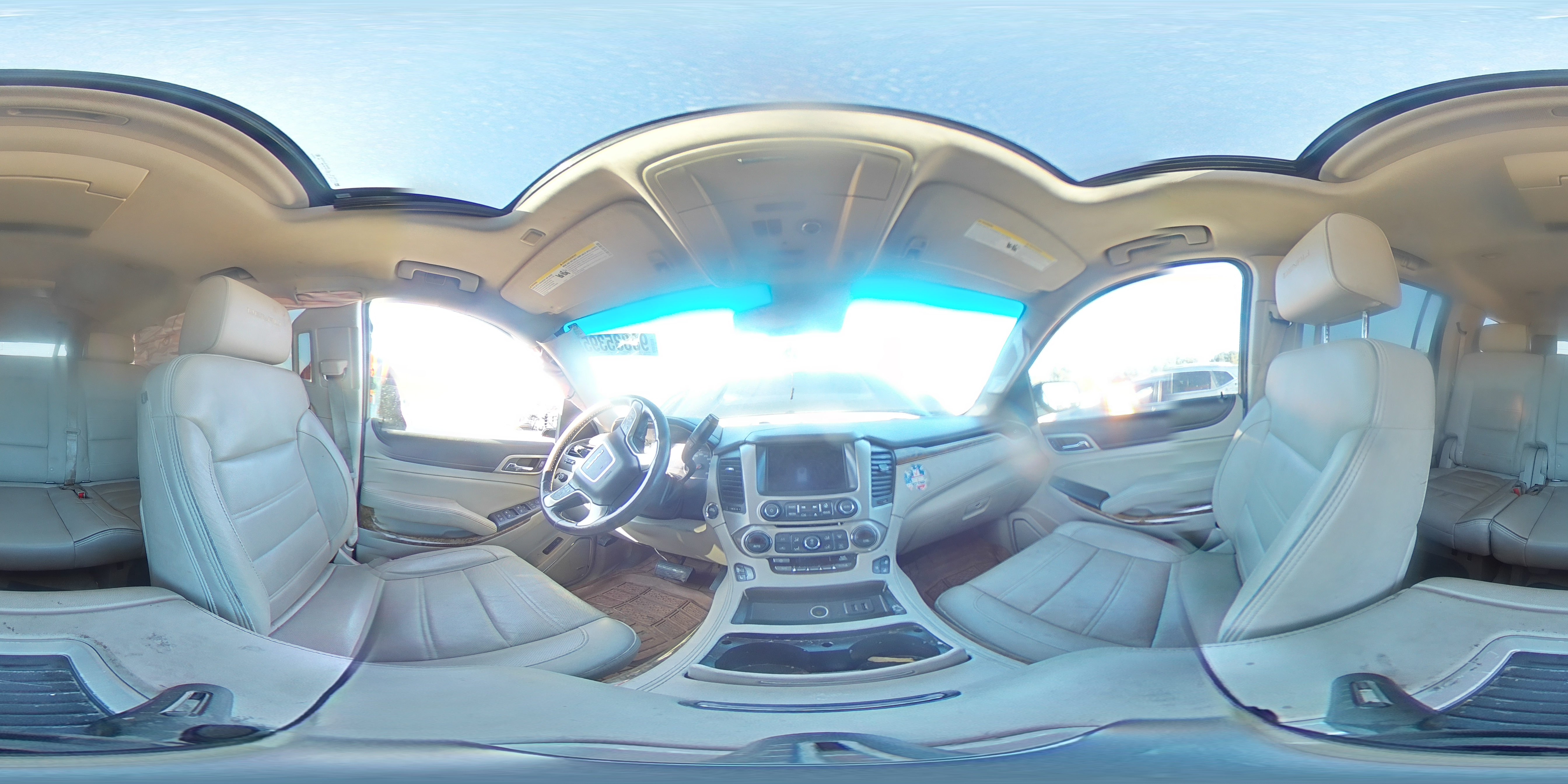 2016 GMC Yukon Xl Denali VIN: 1GKS2HKJ5GR321632 Lot: 90835395