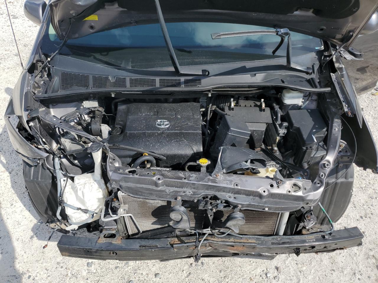 2011 Toyota Sienna Le VIN: 5TDKK3DCXBS094090 Lot: 84784535