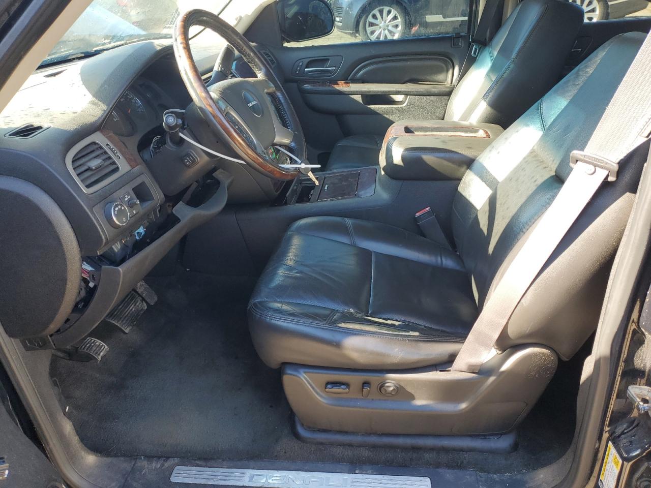 2012 GMC Yukon Denali VIN: 1GKS2EEF9CR113382 Lot: 85675835