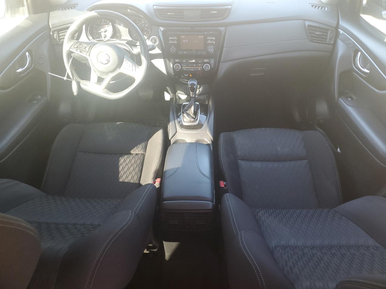 2017 Nissan Rogue S VIN: KNMAT2MT6HP596407 Lot: 84372055