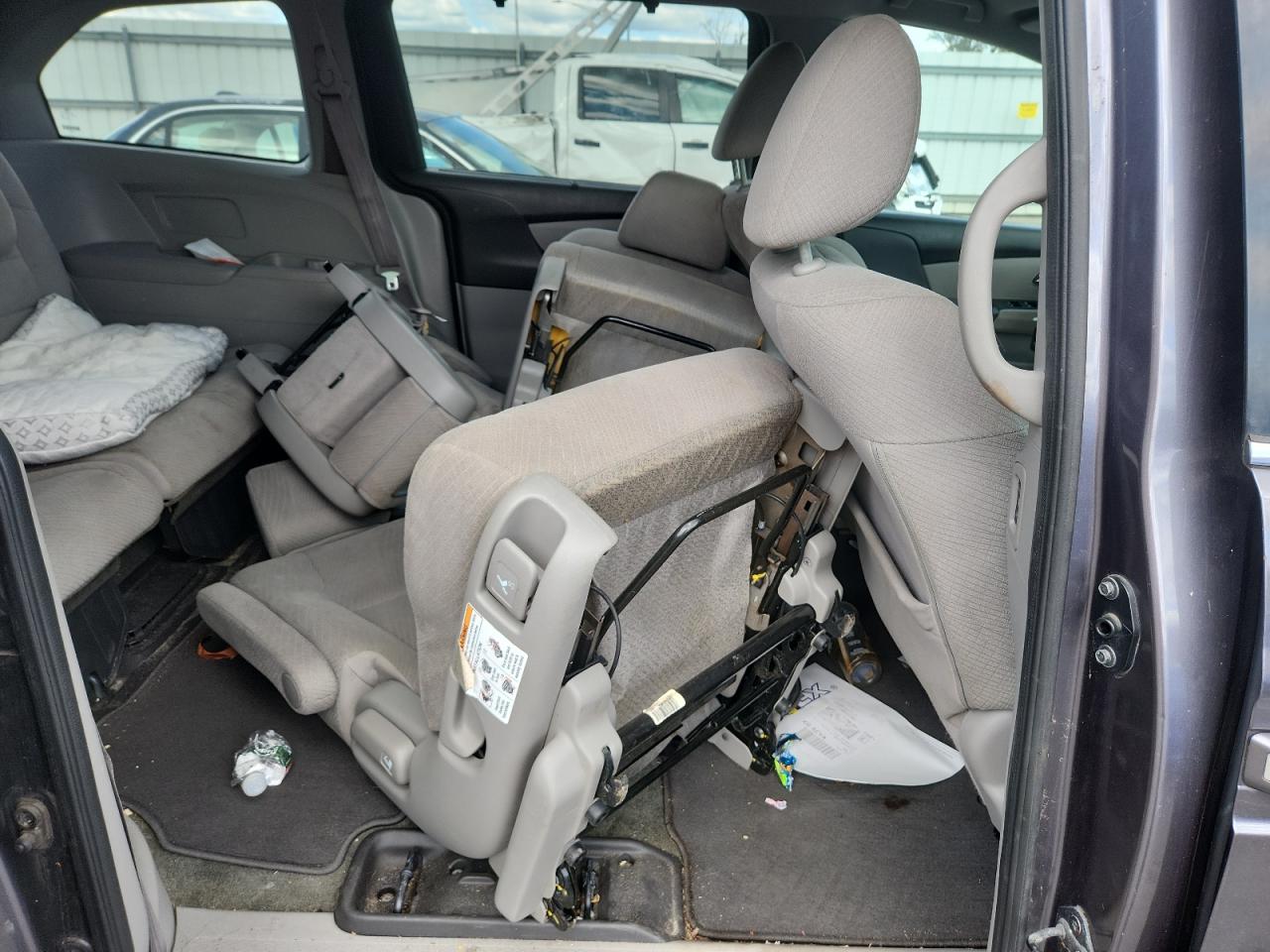 2015 Honda Odyssey Ex VIN: 5FNRL5H40FB116781 Lot: 81456105