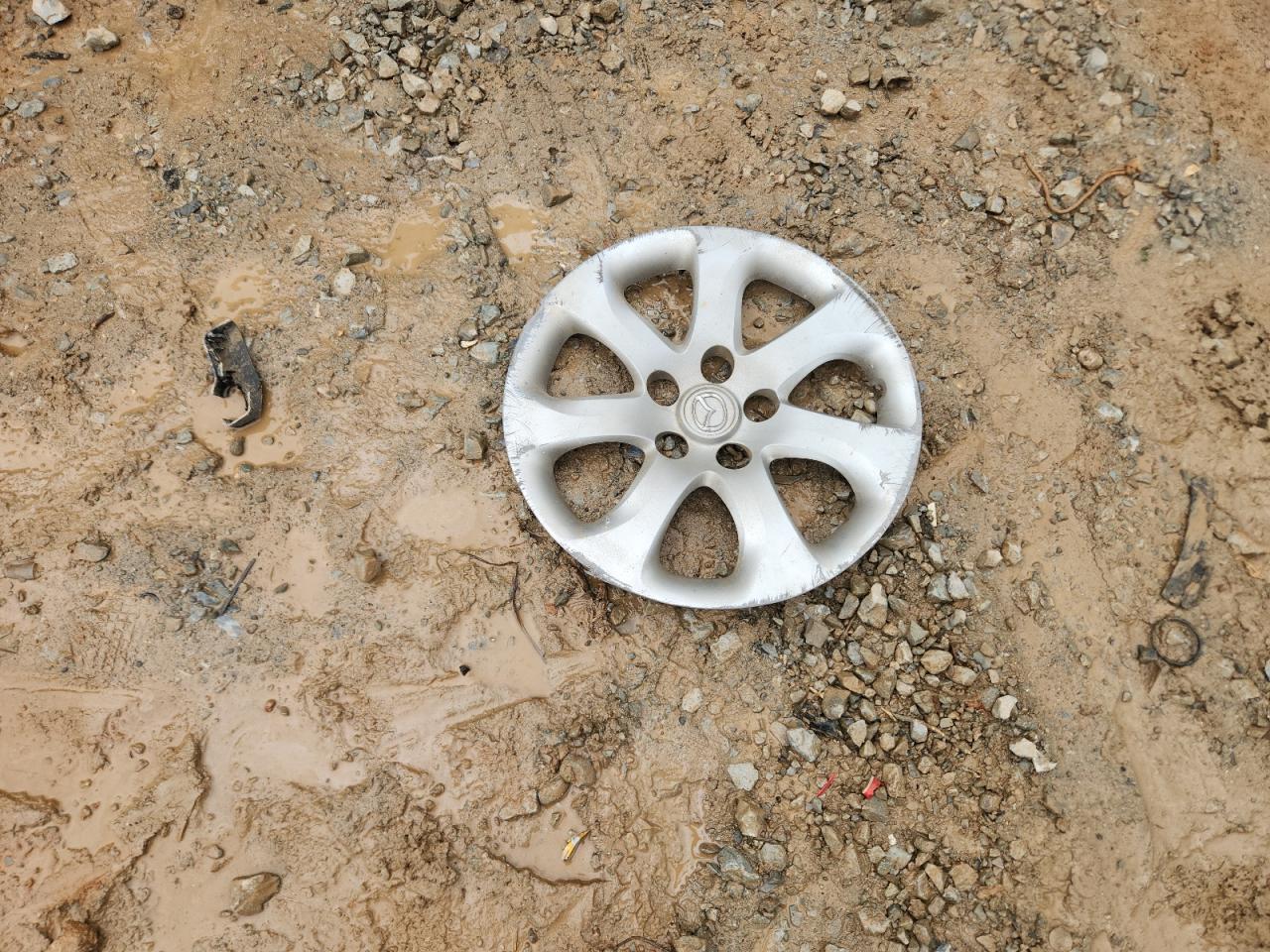 2011 Mazda 3 I VIN: JM1BL1UG7B1442283 Lot: 85574595