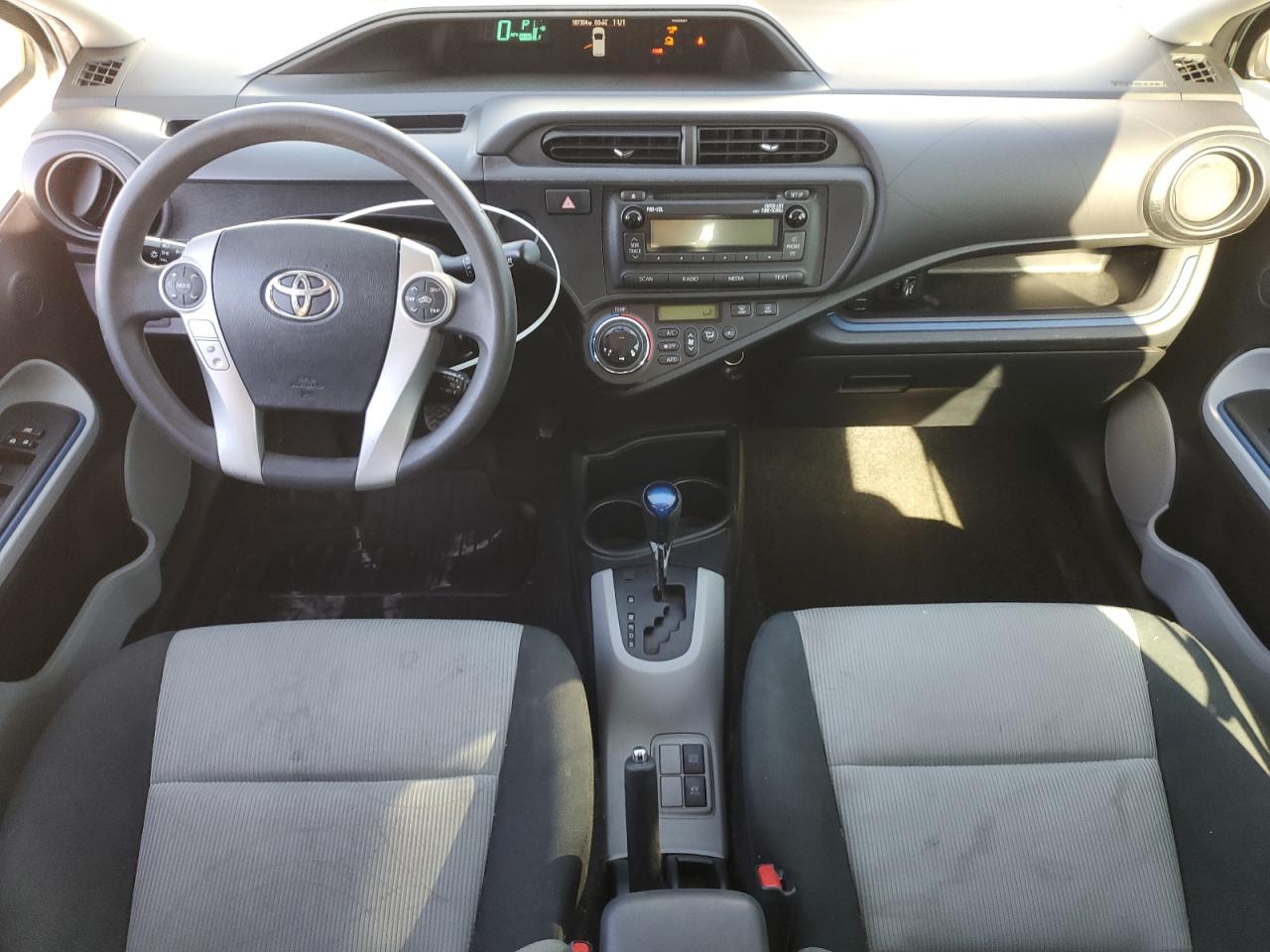 2013 Toyota Prius C VIN: JTDKDTB36D1043456 Lot: 82376355