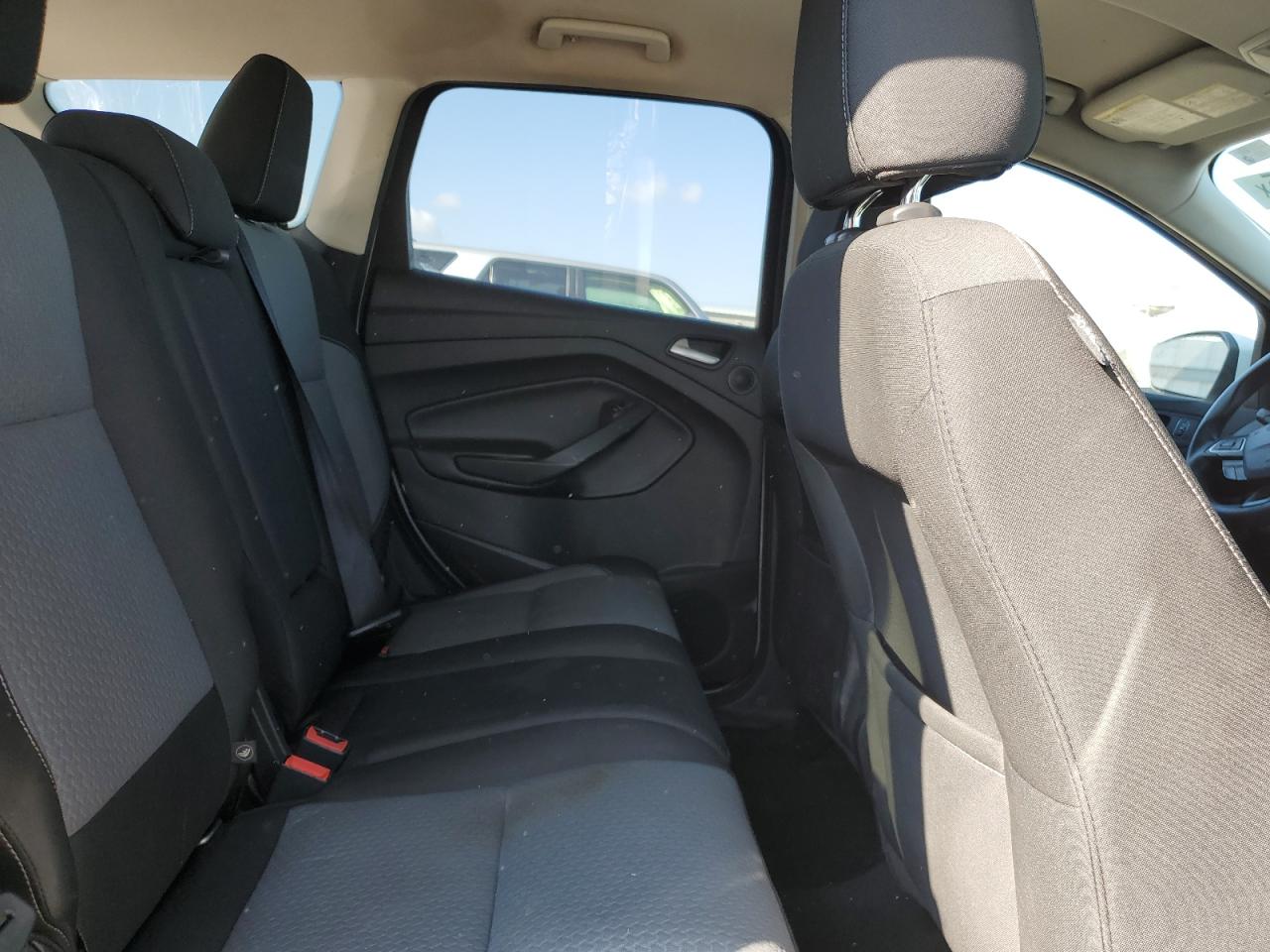 2017 Ford Escape Se VIN: 1FMCU9GD5HUC38909 Lot: 89708665