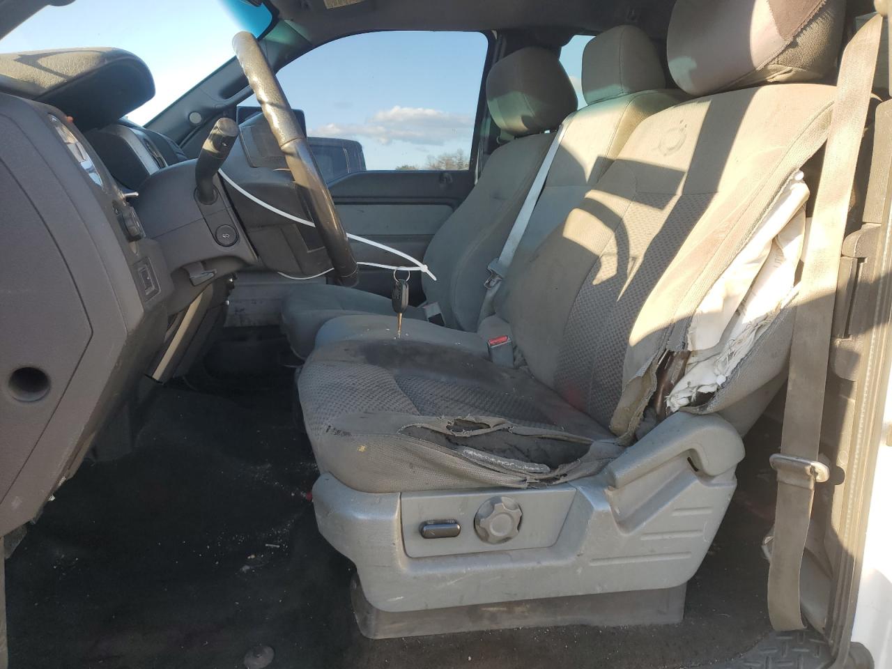 2014 Ford F150 Super Cab VIN: 1FTVX1CTXEKF80883 Lot: 85703635