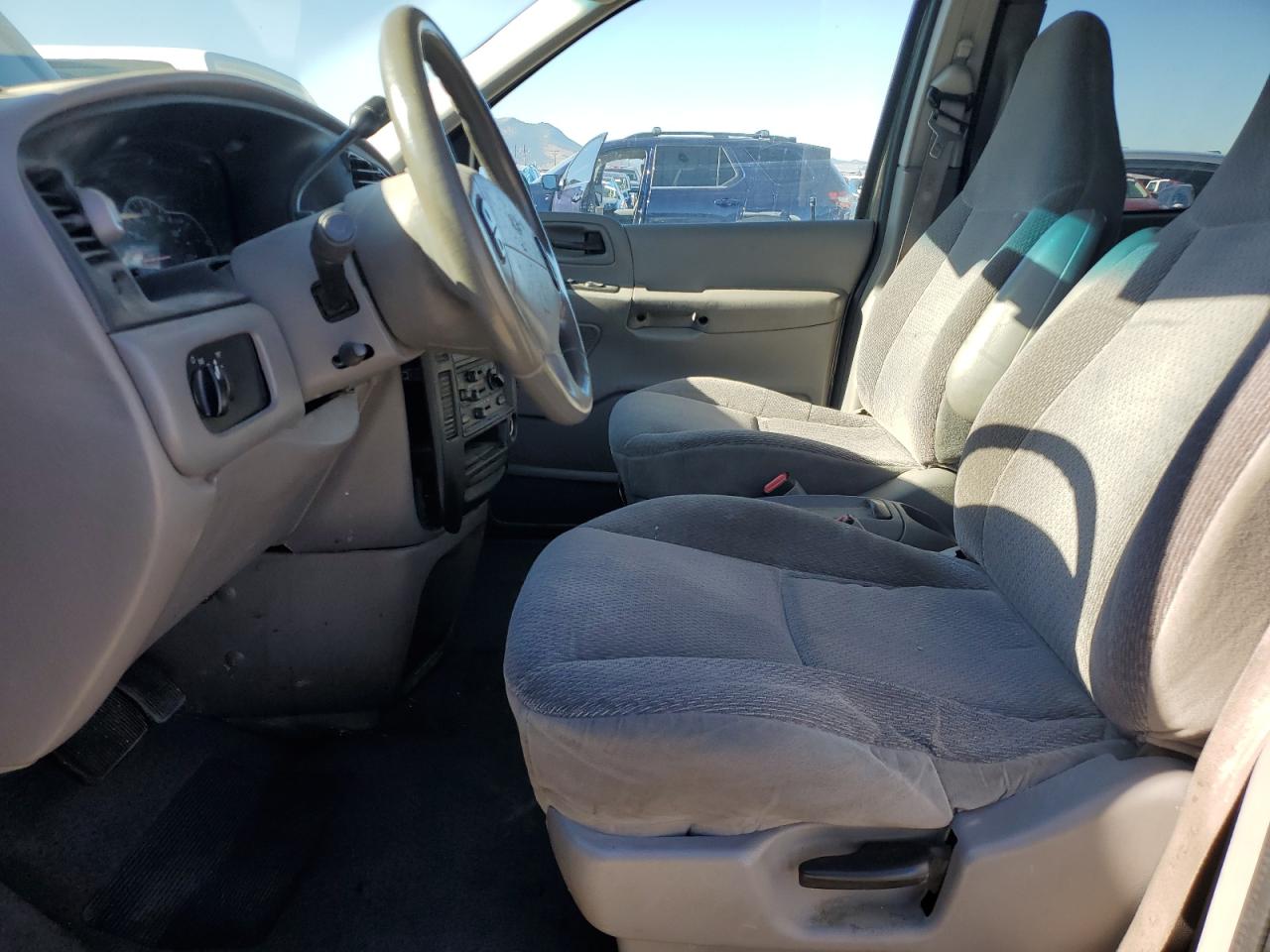 2000 Ford Windstar Lx VIN: 2FMZA5147YBA35837 Lot: 82560365