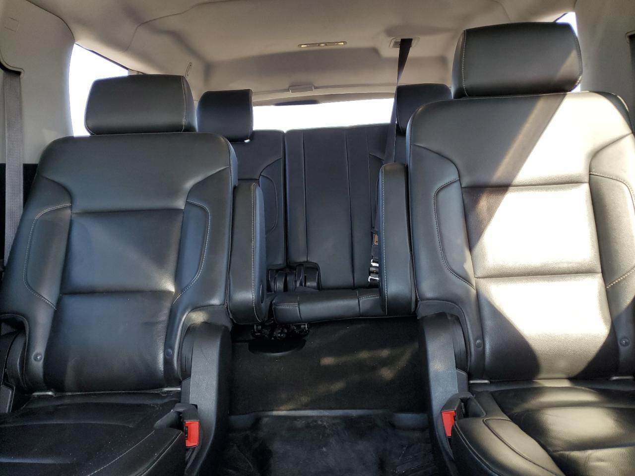 2015 Chevrolet Suburban K1500 Lt VIN: 1GNSKJKC1FR636633 Lot: 86623035