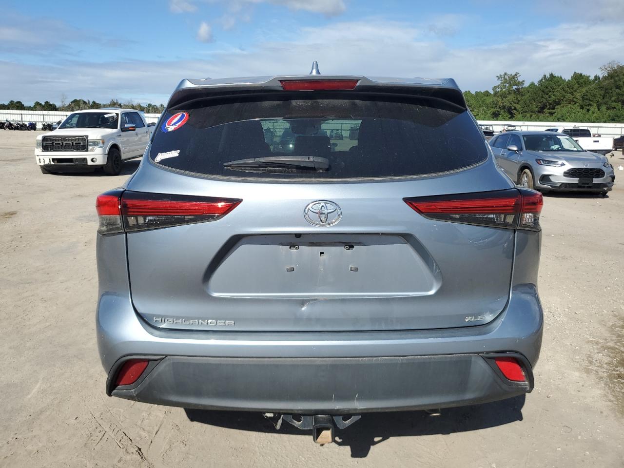 2022 Toyota Highlander Xle VIN: 5TDGZRAH8NS128794 Lot: 84743195