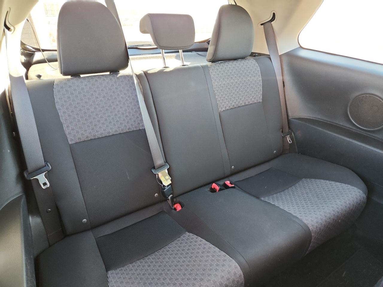 2015 Toyota Yaris VIN: VNKJTUD3XFA022718 Lot: 82523985