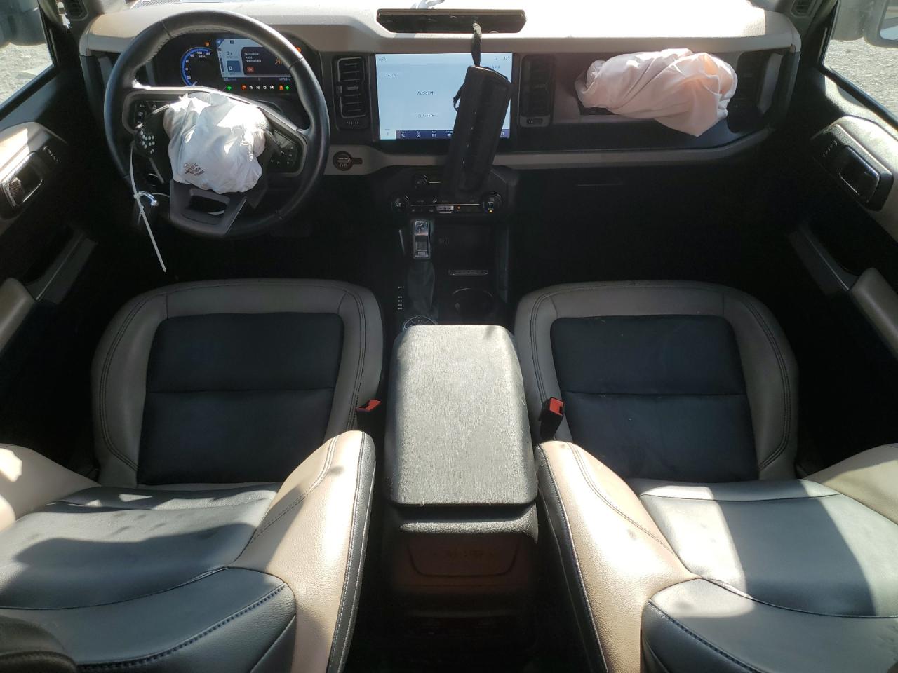 2023 Ford Bronco Base VIN: 1FMEE5DP4PLB92300 Lot: 87312125