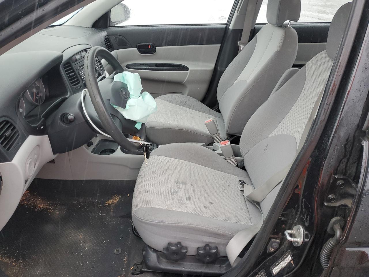 2008 Hyundai Accent Gls VIN: KMHCN46C68U231573 Lot: 85891255