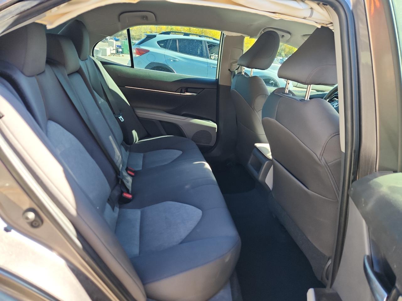 2020 Toyota Camry Le VIN: 4T1C11AK2LU381102 Lot: 87410105