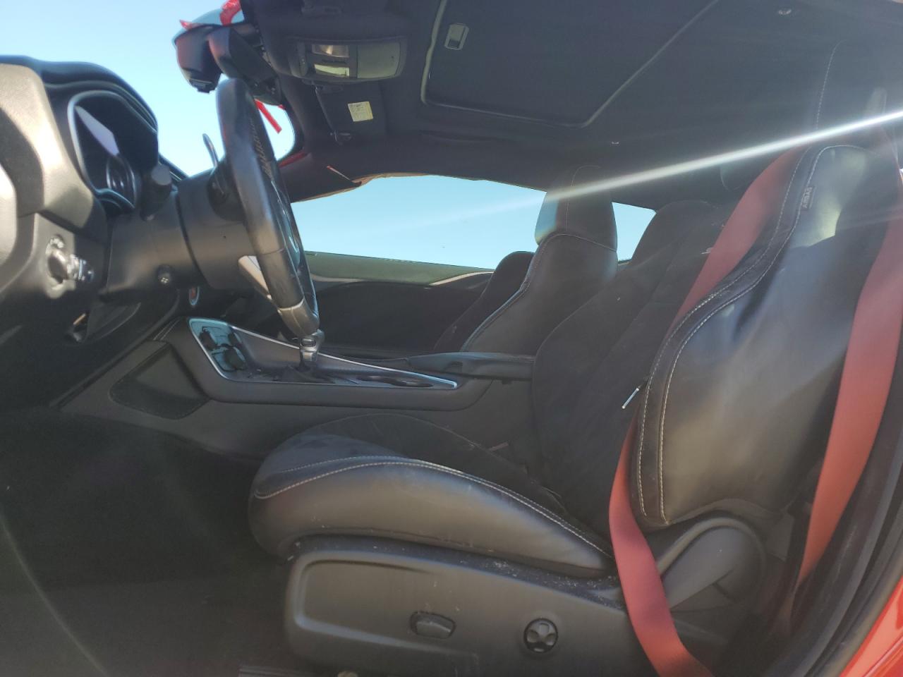 2015 Dodge Challenger Srt 392 VIN: 2C3CDZDJ5FH709945 Lot: 82444415