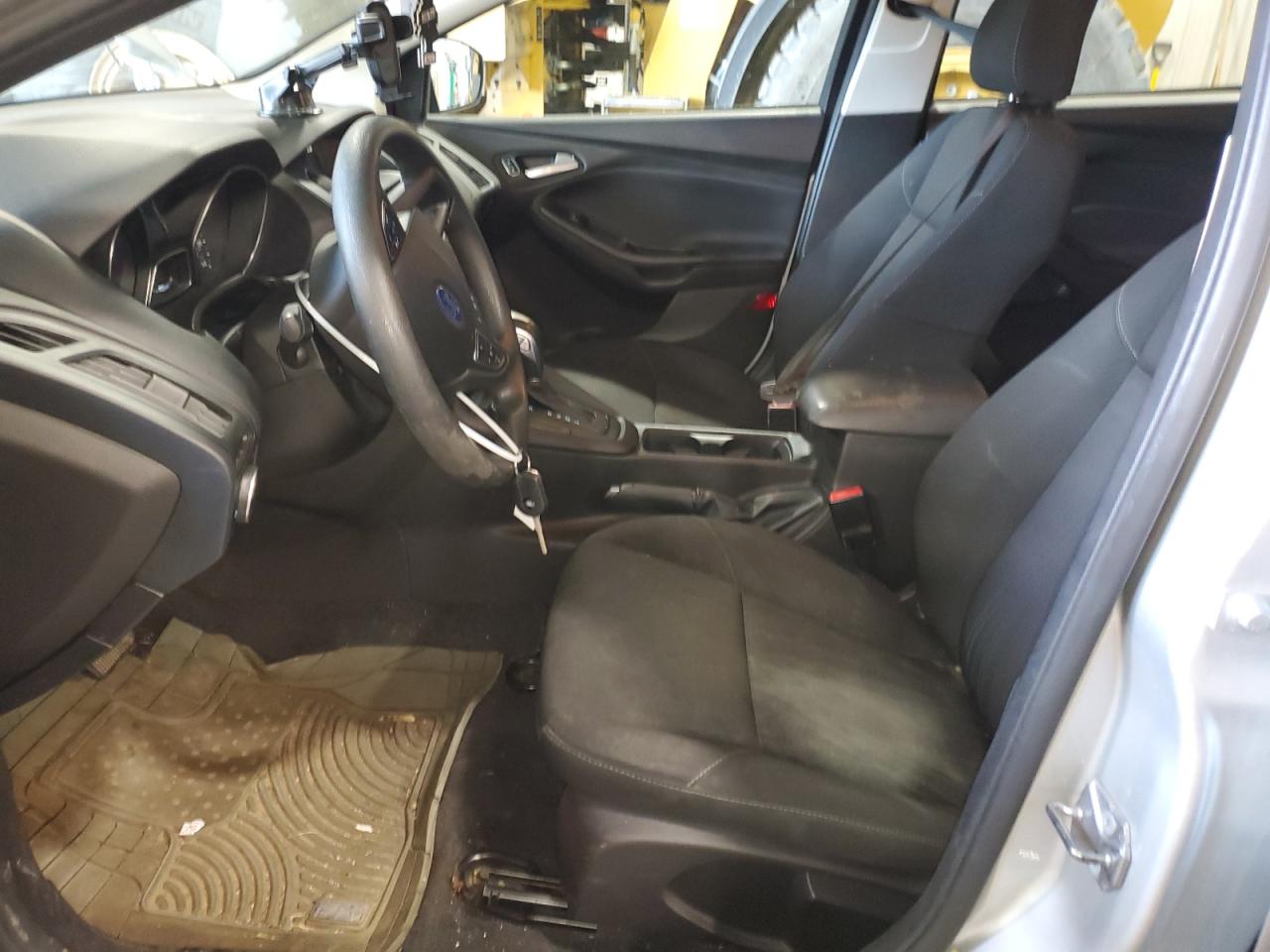 2015 Ford Focus Se VIN: 1FADP3K21FL319577 Lot: 85836025