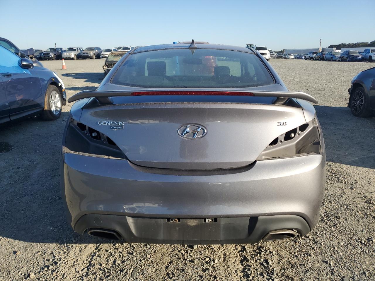 2011 Hyundai Genesis Coupe 3.8L VIN: KMHHU6KH1BU055013 Lot: 82268875