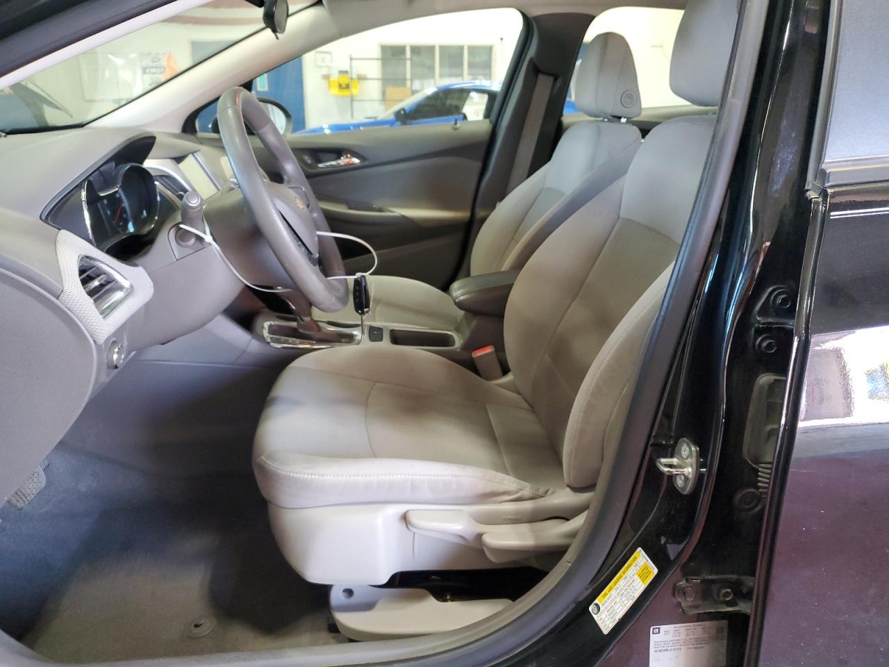 2018 Chevrolet Cruze Ls VIN: 1G1BC5SM1J7121070 Lot: 82378115