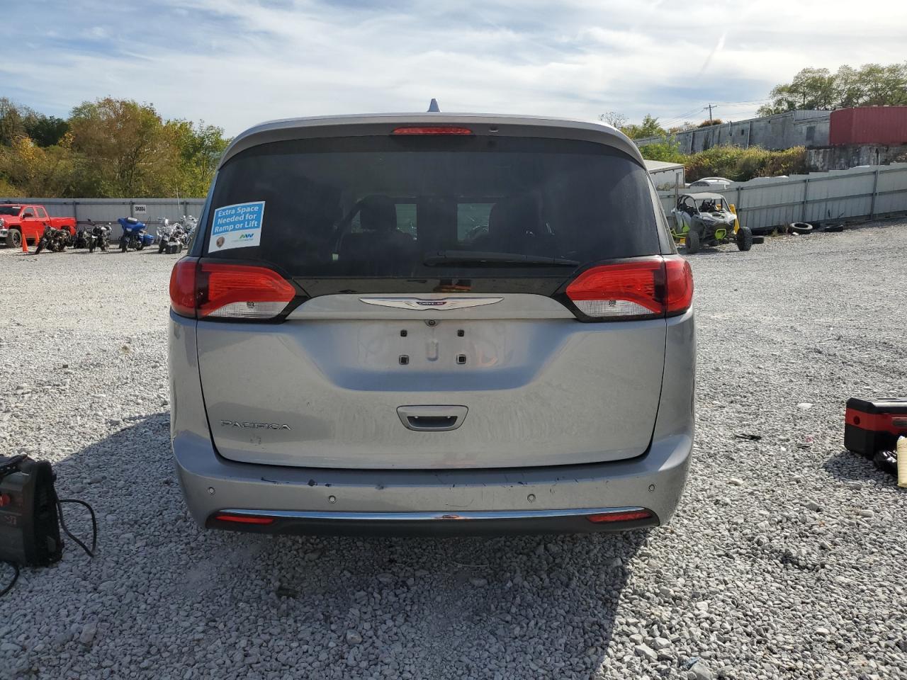 2018 Chrysler Pacifica Touring Plus VIN: 2C4RC1FG9JR279447 Lot: 85596915