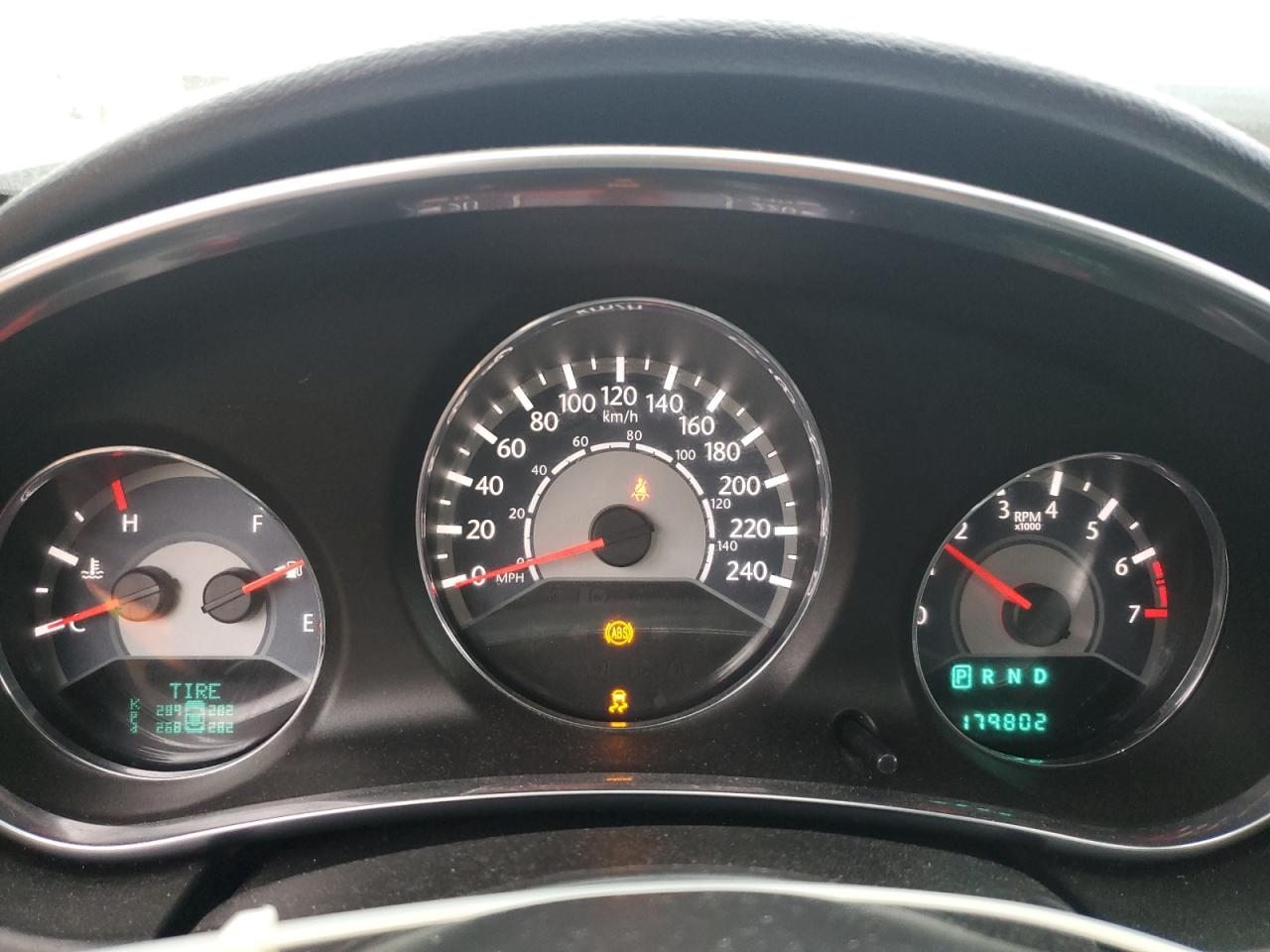 2013 Chrysler 200 Touring VIN: 1C3CCBBB0DN692286 Lot: 90379105