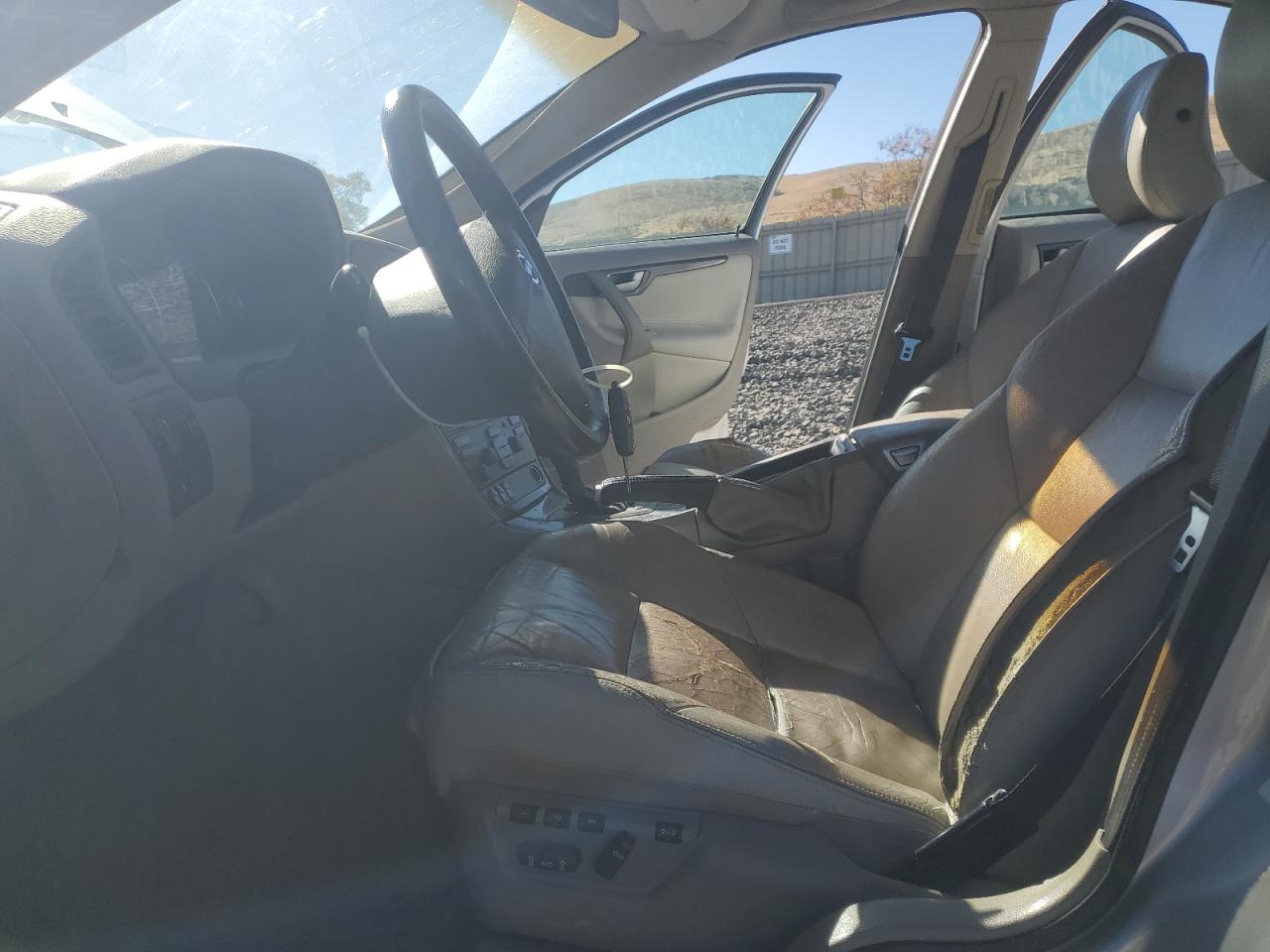 2005 Volvo S60 T5 VIN: YV1RS547X52453618 Lot: 86769095