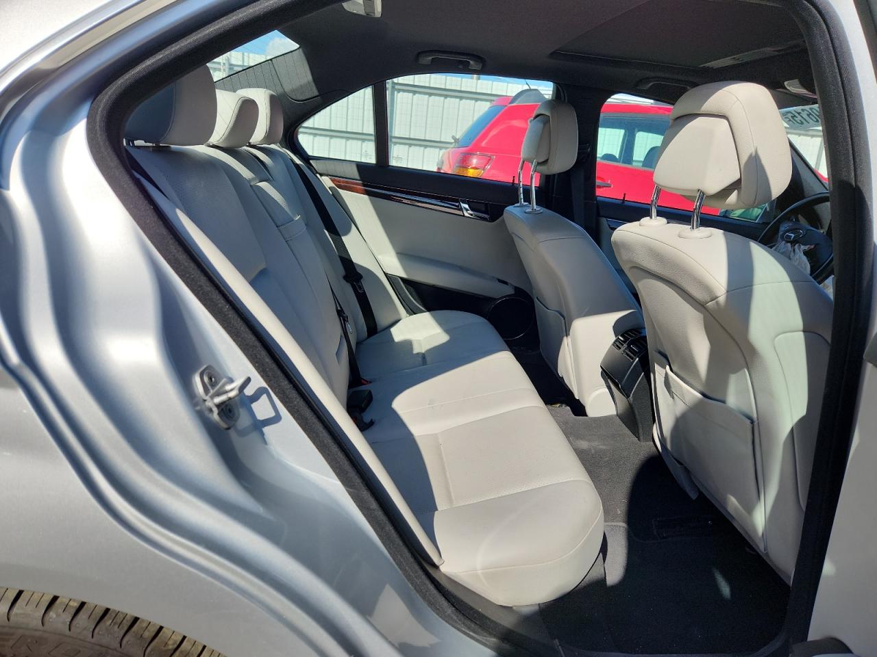 2010 Mercedes-Benz C 350 VIN: WDDGF5GB0AR112771 Lot: 89619615