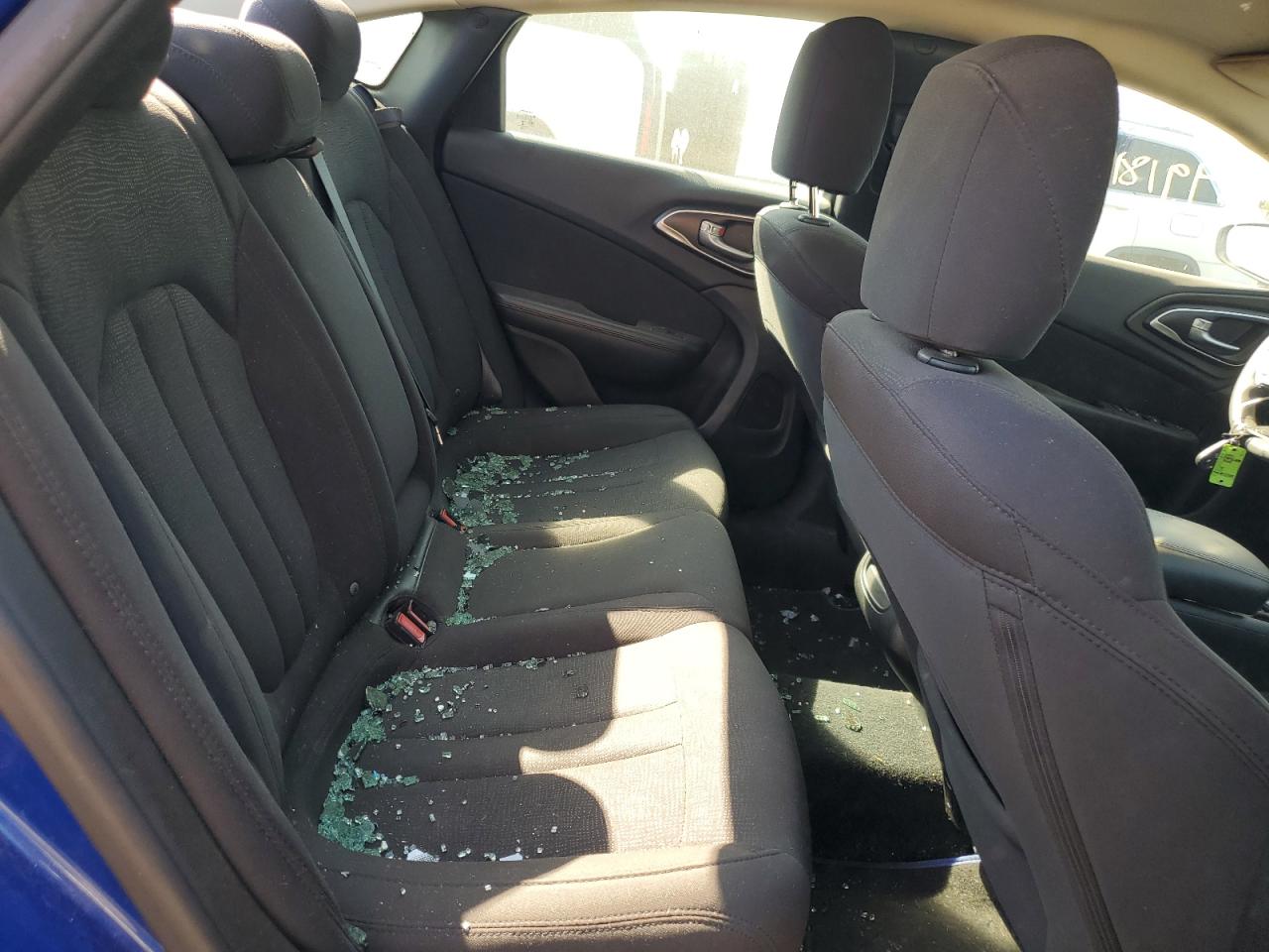 2015 Chrysler 200 Limited VIN: 1C3CCCAB6FN737547 Lot: 84918125