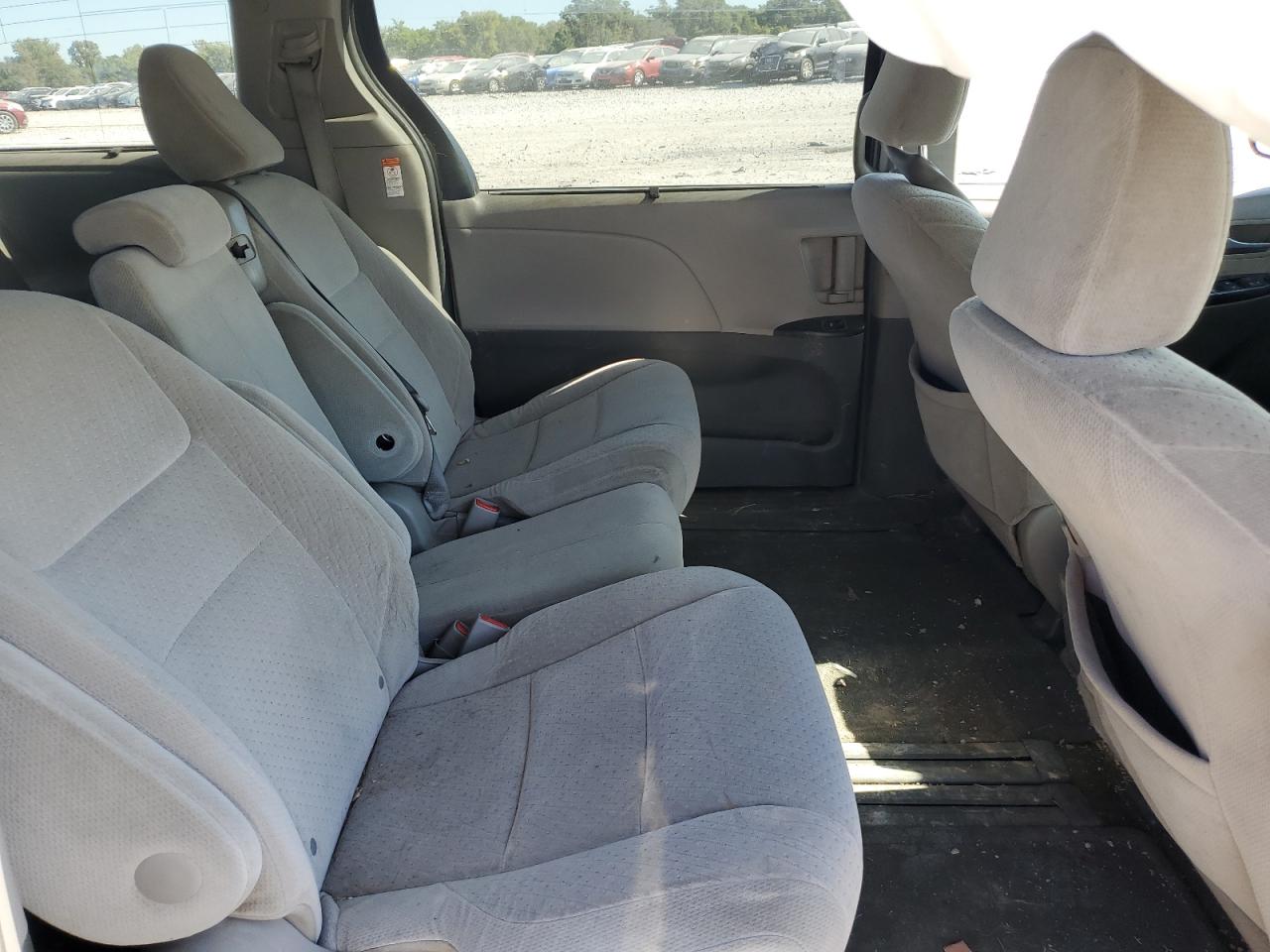 2015 Toyota Sienna Le VIN: 5TDKK3DC5FS527322 Lot: 85297005