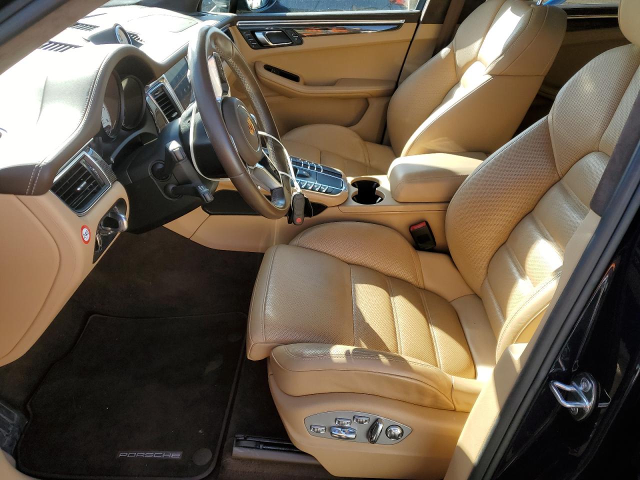 WP1AF2A56JLB70760 2018 Porsche Macan Turbo