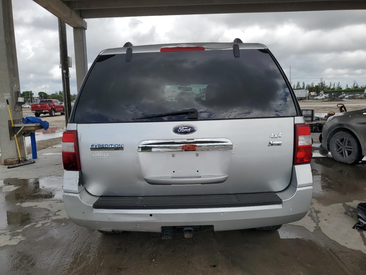 2011 Ford Expedition Xlt VIN: 1FMJU1J56BEF45209 Lot: 85190905