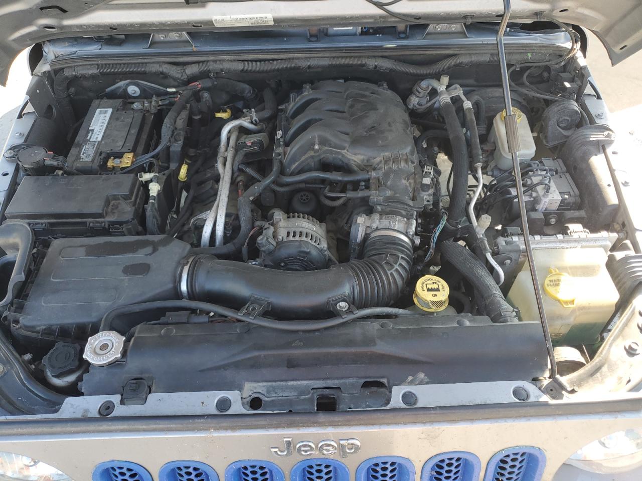 2015 Jeep Wrangler Unlimited Sport VIN: 1C4BJWDG5FL762926 Lot: 85908265