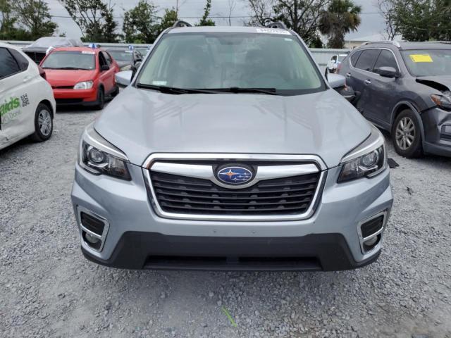  SUBARU FORESTER 2019 Серебристый