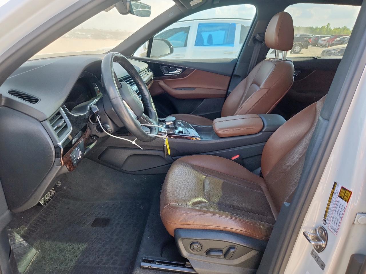 2017 Audi Q7 Premium Plus VIN: WA1LHAF75HD038595 Lot: 82276595