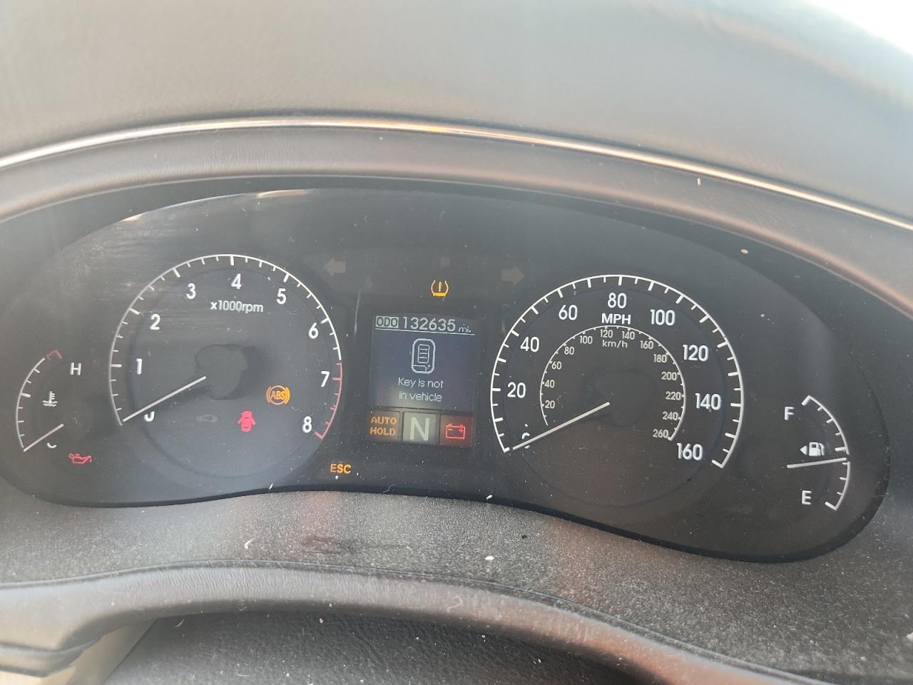 2011 Hyundai Genesis 4.6L VIN: KMHGC4DF8BU125007 Lot: 87026275