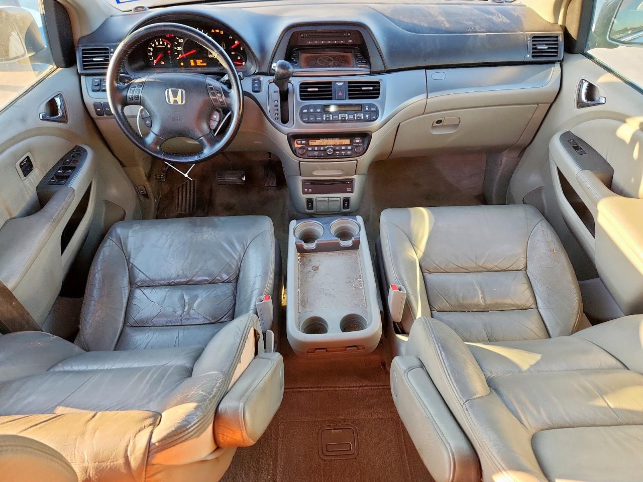 2005 Honda Odyssey Touring VIN: 5FNRL38835B132849 Lot: 86166625