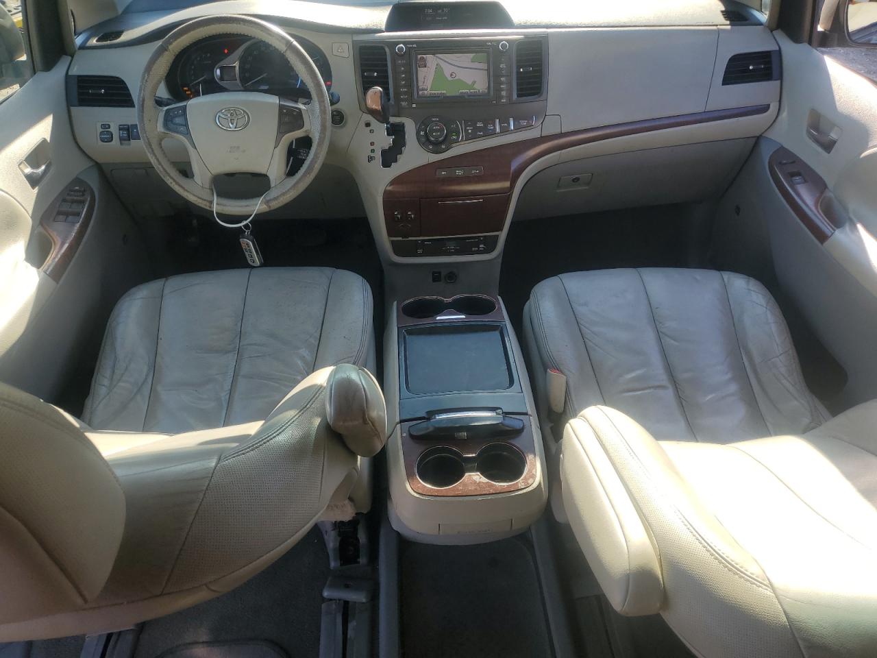 2011 Toyota Sienna Xle VIN: 5TDDK3DC6BS001770 Lot: 87249065