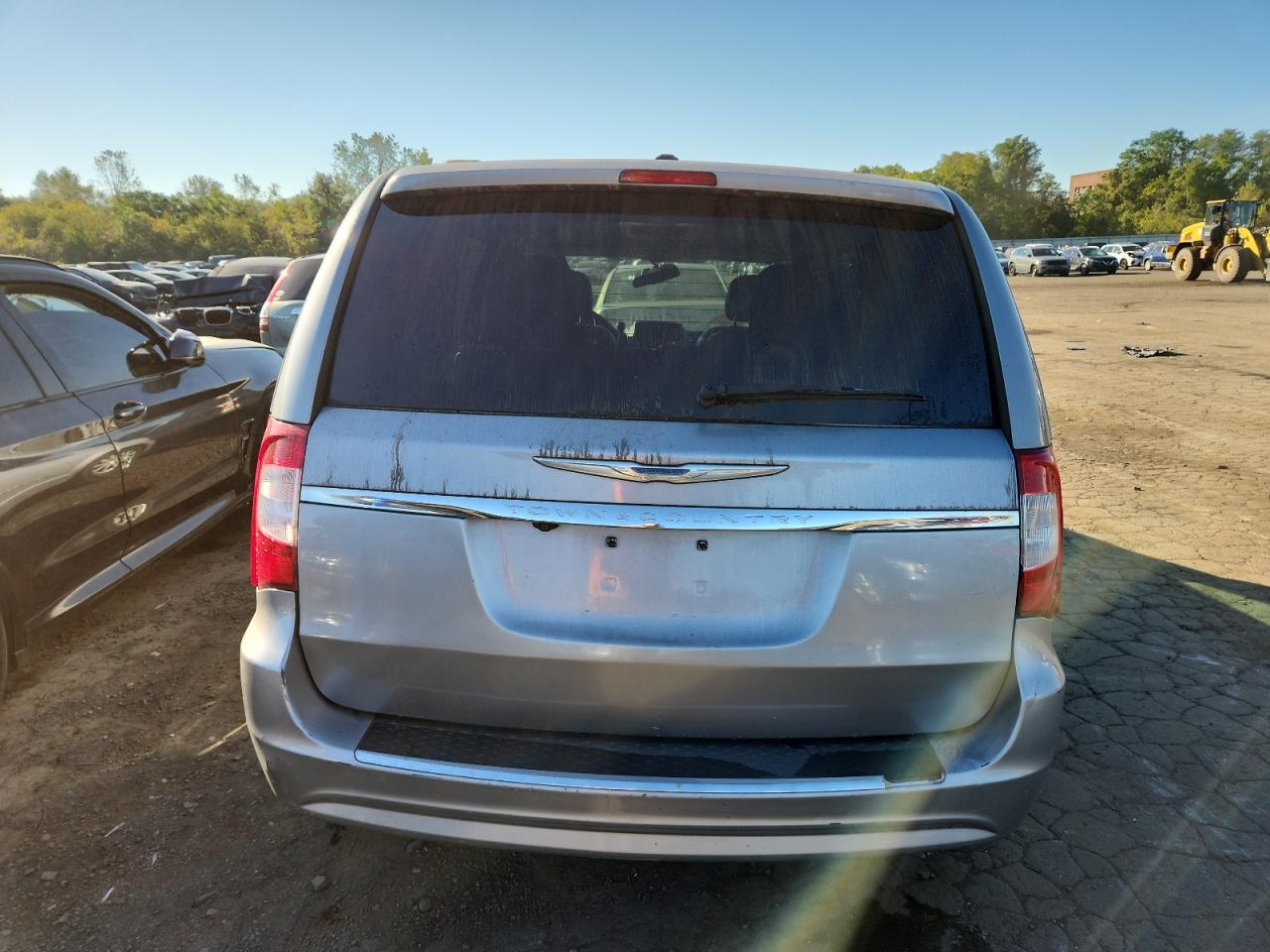 2015 Chrysler Town & Country Touring VIN: 2C4RC1BG8FR618857 Lot: 84743735