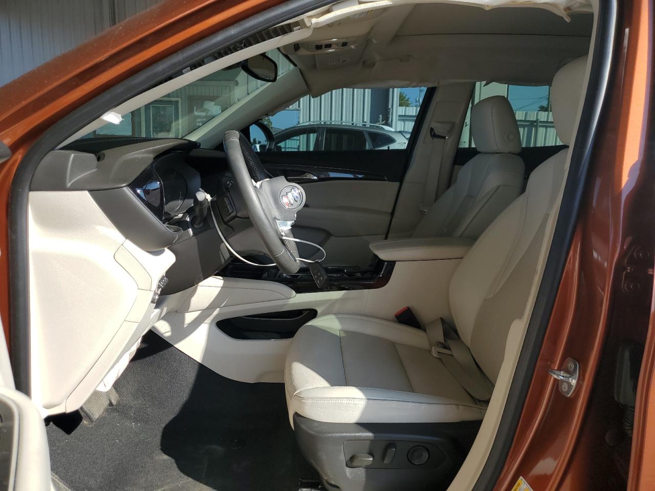 2022 Buick Envision Essence VIN: LRBFZNR45ND016258 Lot: 84762155