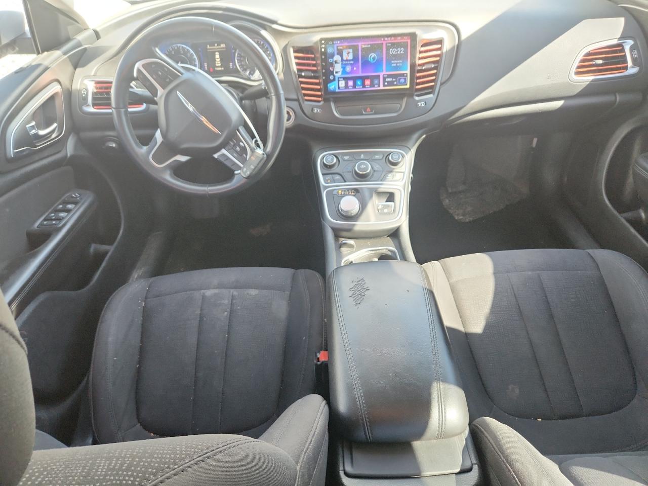 2015 Chrysler 200 Limited VIN: 1C3CCCAB7FN616235 Lot: 86701985