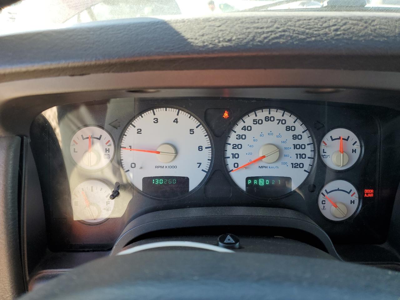 2002 Dodge Ram 1500 VIN: 3D7HU18Z72G132208 Lot: 82393835