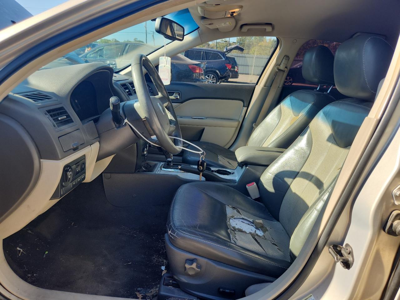 2010 Mercury Milan Premier VIN: 3MEHM0JA1AR600153 Lot: 85748325